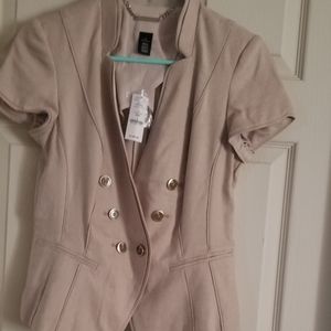 Nwt White House Black Market new short sleeve dress coat size 4